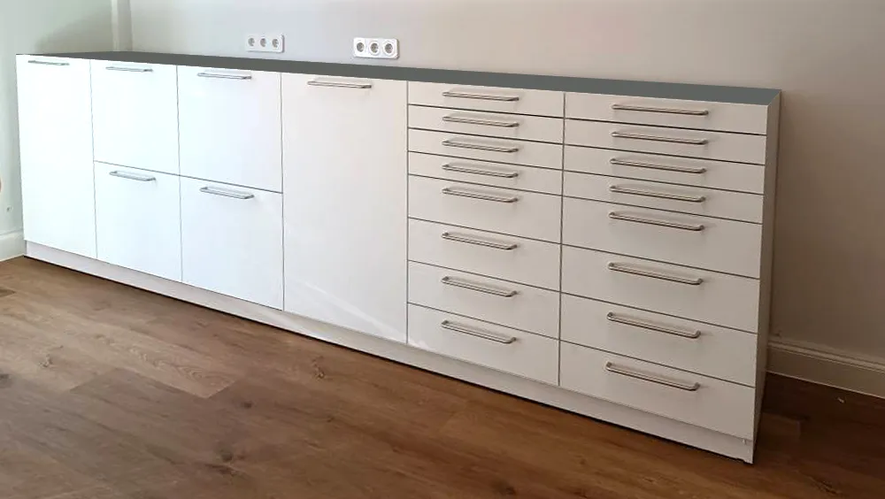 Έπιπλα –συρταριέρες οδοντιατρείου