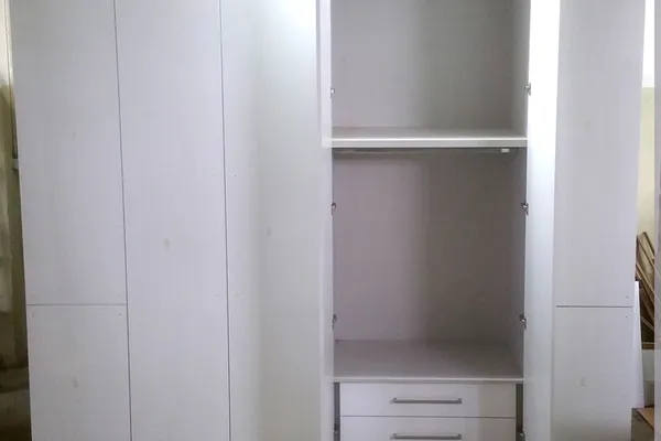 Ντουλαπα 2