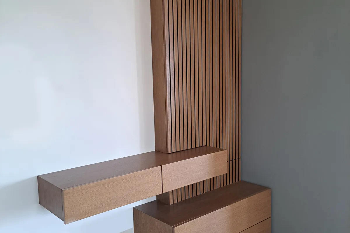 Έπιπλο στο χολ