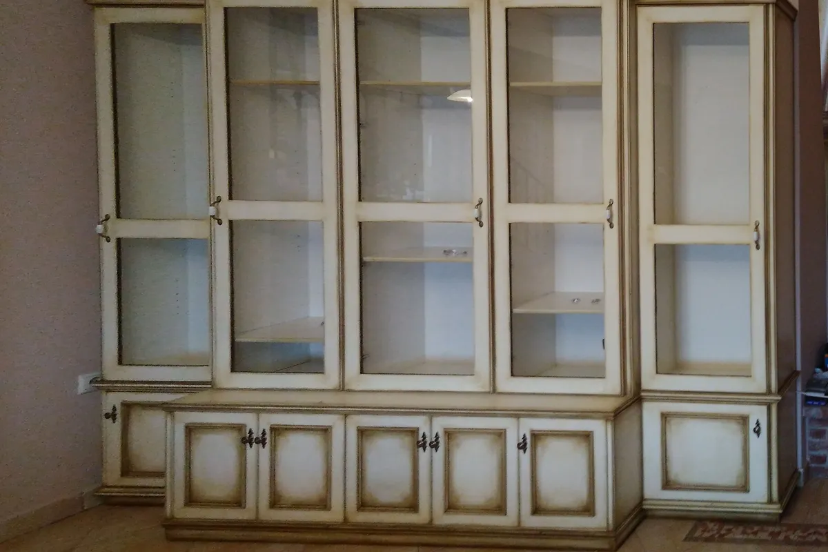 Αναπαλαίωση –επισκευή και συμπληρωματικά έπιπλα βιβλιοθήκης