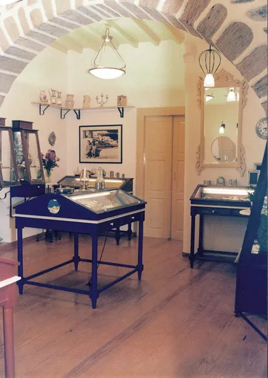 Gallery Image 1